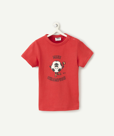 Verkoop voor babyjongens Tao Categorieën - rood T-shirt in biokatoen met voetbalthema voor babyjongens