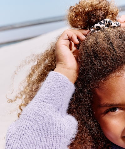  Child - girl's scrunchie in leopard and white