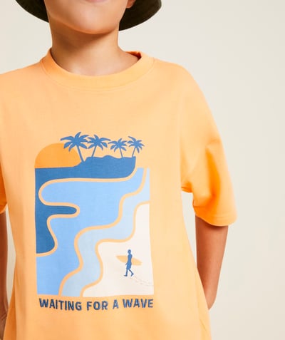 CategoryModel (8824503074958@54)  - boy's short-sleeved organic cotton t-shirt in neon orange with surf theme
