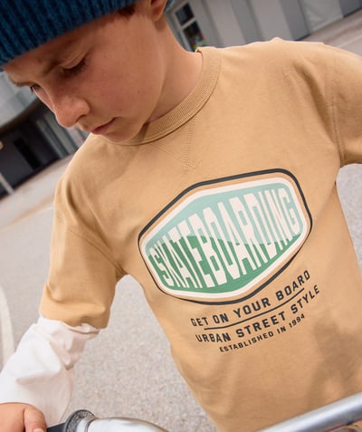CategoryModel (8821764522126@5302)  - brown and white skateboarder-themed boy's long-sleeved organic cotton t-shirt