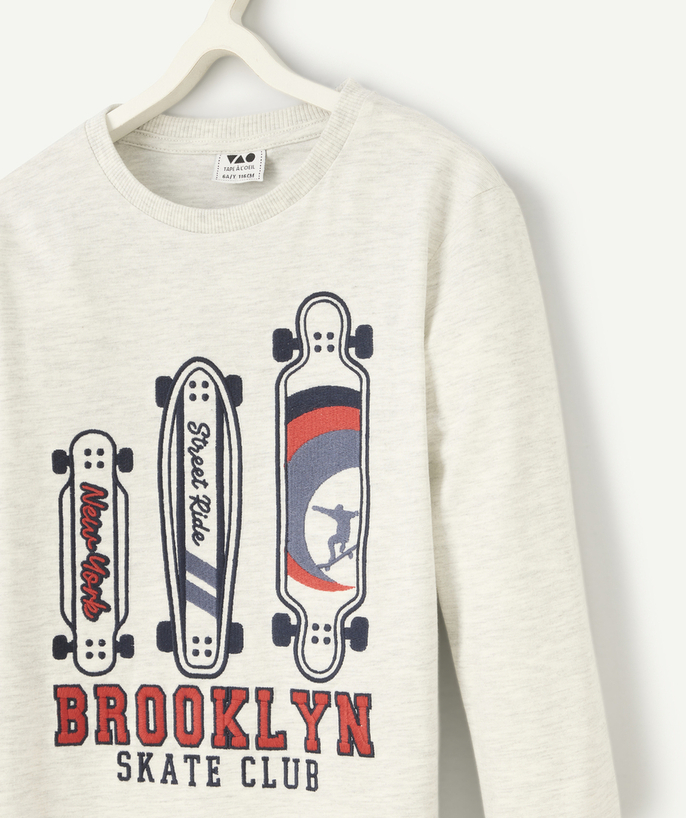   - boy's long-sleeved t-shirt in mottled grey organic cotton with skateboard motif