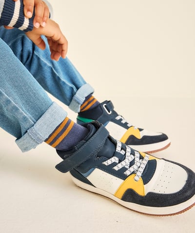 CategoryModel (8821761507470@10190)  - white and navy blue boys' high-top sneakers