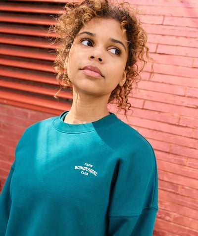 CategoryModel (8824897011854@112)  - sweat manches longues fille en fibres recyclées vert sapin avec message sur le cœur