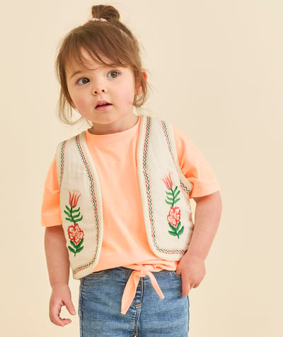 CategoryModel (8821752103054@1723)  - baby girl's sleeveless ecru cardigan with embroidered flowers