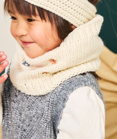 CategoryModel (8825813860494@60)  - Snood bébé fille tricoté crème en fibres recyclées détails fleuris