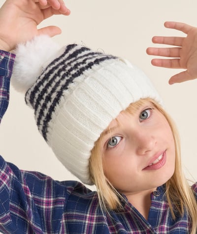 CategoryModel (8826175029390@178)  - Bonnet fille rayé blanc et noir avec pompon