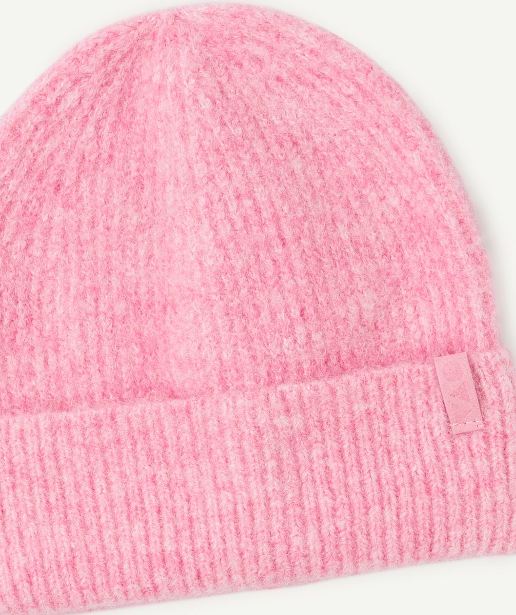   - girl's beanie in pink recycled fibers