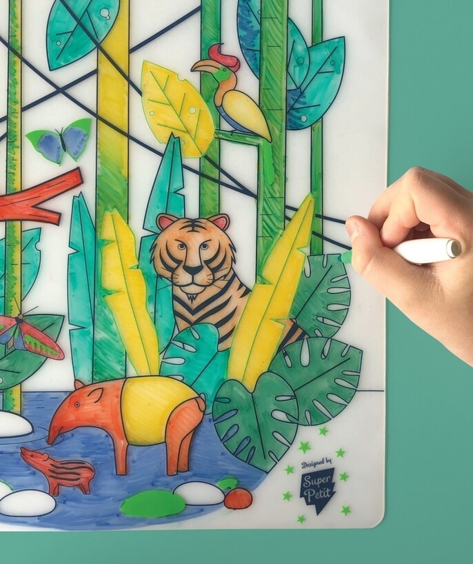   - ERASABLE JUNGLE TABLE SET