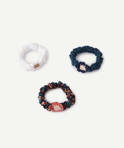 CategoryModel (8821759934606@632)  - SET OF THREE ELASTIC SCRUNCHIES FOR GIRLS