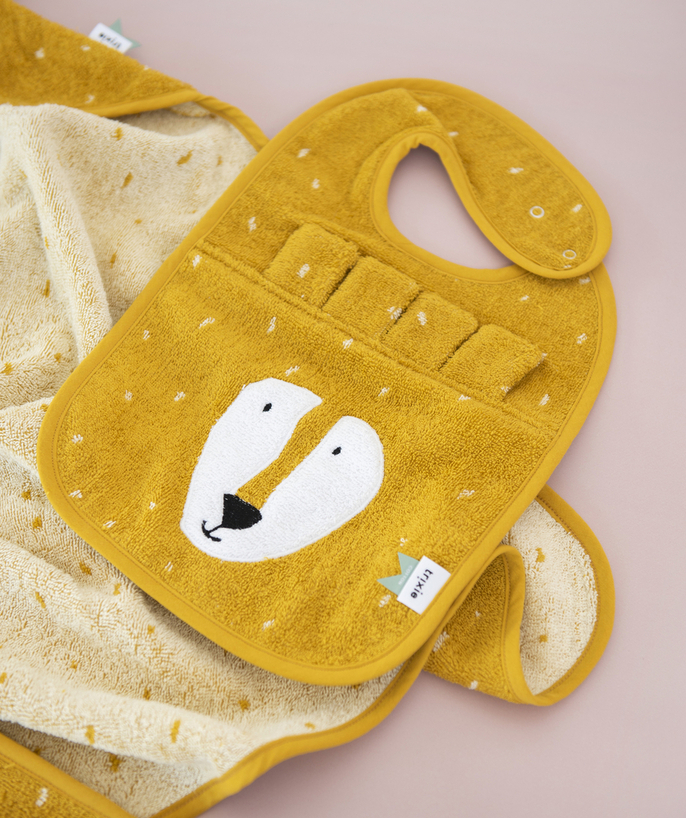   - YELLOW LION BABY BIB IN ORGANIC COTTON