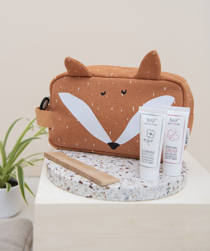   - CHILD'S FOX TOILET BAG