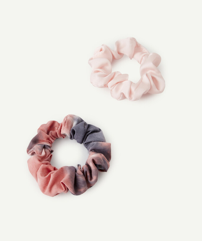   - SET OF TWO PINK SCRUNCHIES